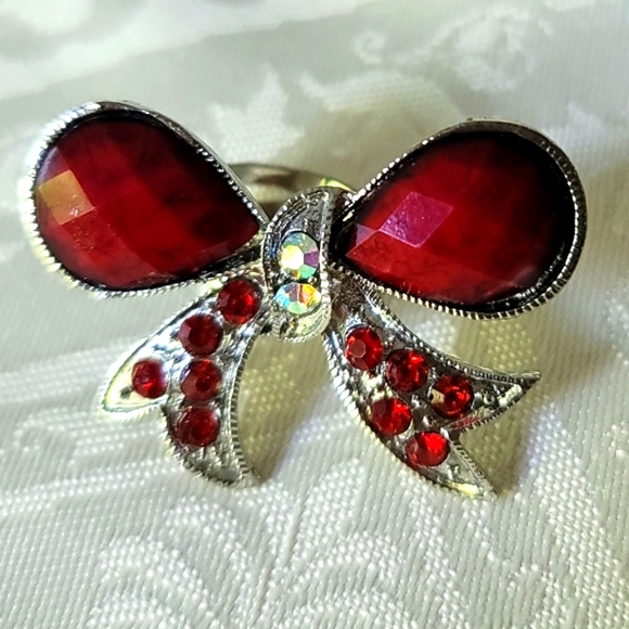 Fashion Silver Color Faceted Bead and Crystal Red Bow Ring - Picture 4 of 5